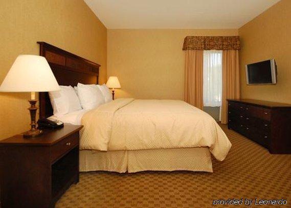 Holiday Inn Express & Suites Milwaukee Nw - Park Place By Ihg Camera foto